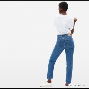 Everlane cheeky high rise jean